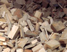 Brennholz: Brett- und Kantholzabschnitte